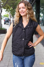 Load image into Gallery viewer, Weekend Ready Black Snap Button Quilted Puffer Vest