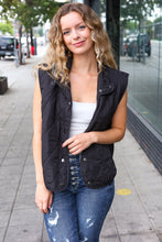 Load image into Gallery viewer, Weekend Ready Black Snap Button Quilted Puffer Vest