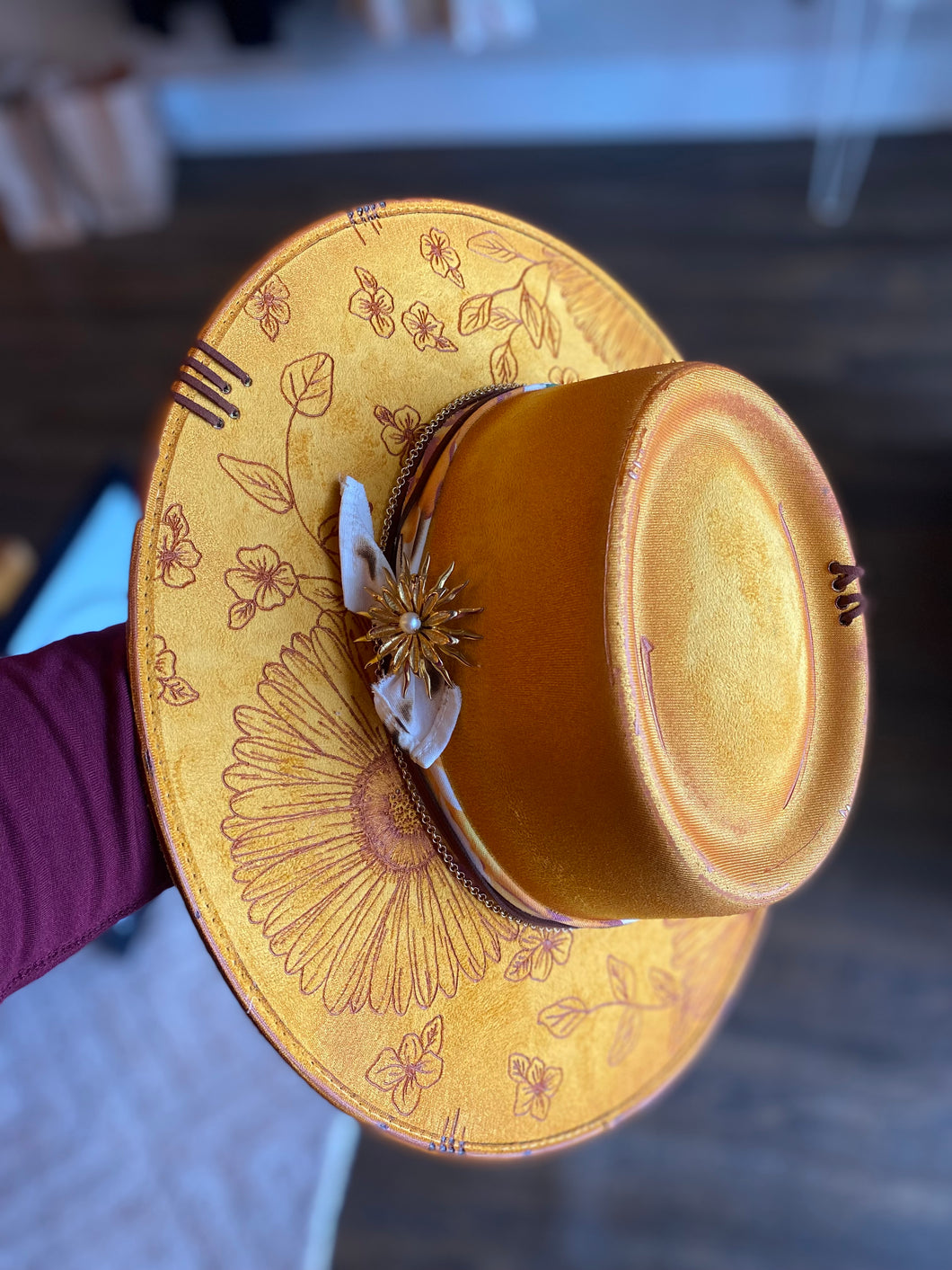 Sunflower Round Top Suede Hat