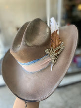 Load image into Gallery viewer, Rhinestone Cowgirl Cowgirl Hat - Large
