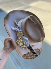 Load image into Gallery viewer, Fancy and Feminine Cowgirl Hat
