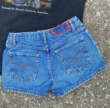 Load image into Gallery viewer, Size 5 vintage Denim
