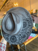 Load image into Gallery viewer, Grey Floral Burned suede Hat
