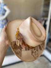 Load image into Gallery viewer, Bull Skulls cowgirl Rancher - Medium
