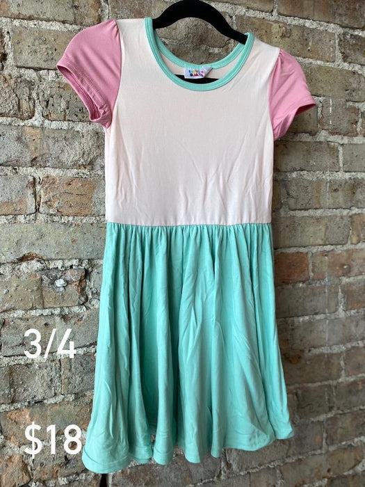 Size 3/4 Cap Dress