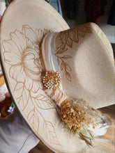 Load image into Gallery viewer, Ivory Floral Suede Burned hat - Medium
